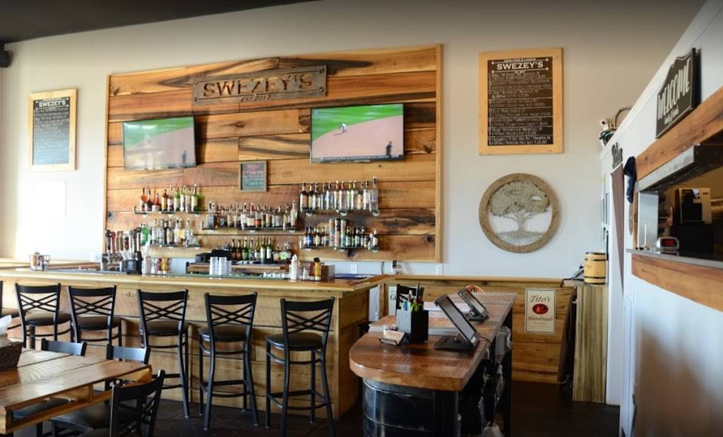 Swezeys Pub | restaurant | 254 Village Square #100, Pleasant View, TN 37146, USA | 6153985222 OR +1 615-398-5222