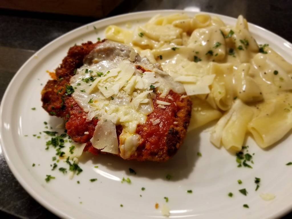 Giardinos Abington | restaurant | 497 Bedford St, Abington, MA 02351, USA | 7818783888 OR +1 781-878-3888