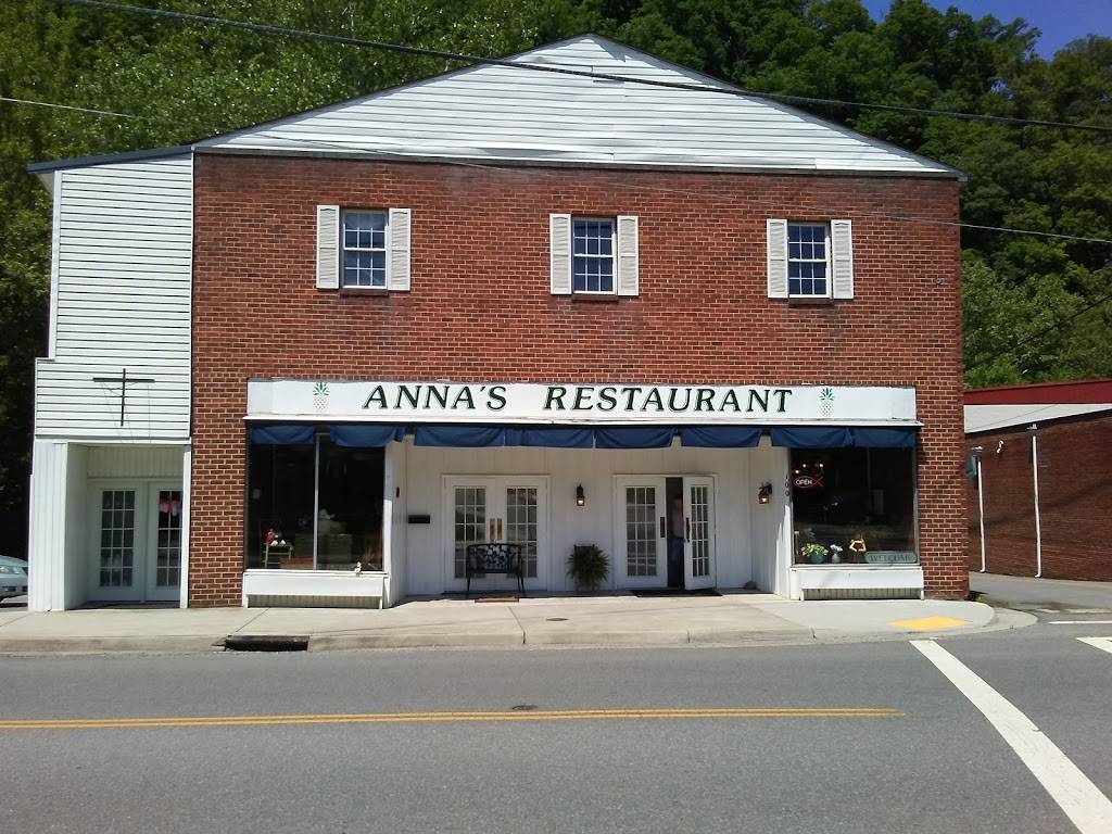 Annas Restaurant | restaurant | 100 Monroe St, Narrows, VA 24124, USA | 5407263545 OR +1 540-726-3545