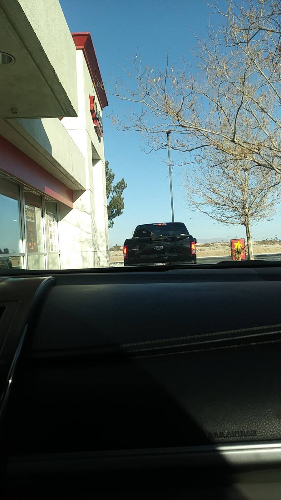 Subway | restaurant | 15319 B Palmdale Rd, Victorville, CA 92392, USA | 7602417799 OR +1 760-241-7799