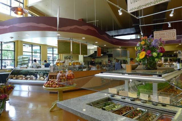 Good Earth Natural Foods | restaurant | 720 Center Blvd, Fairfax, CA 94930, USA | 4154540123 OR +1 415-454-0123