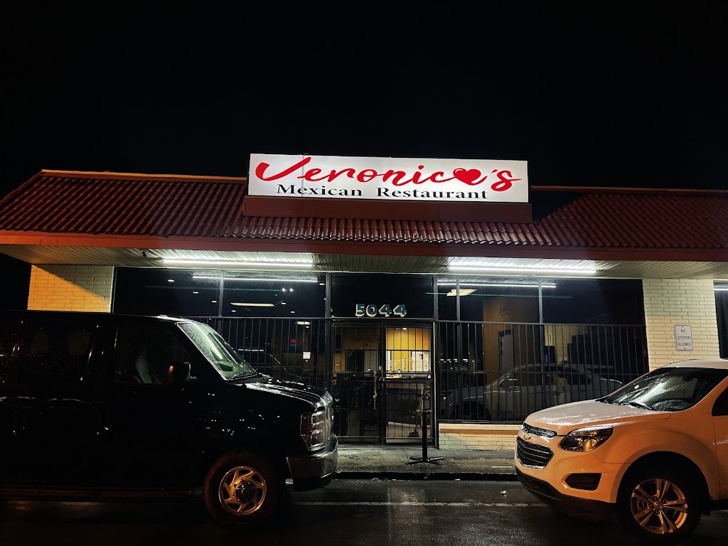 Veronica’s Mexican Restaurant | restaurant | 5044 Poplar Level Rd, Louisville, KY 40219, USA | 5023330473 OR +1 502-333-0473