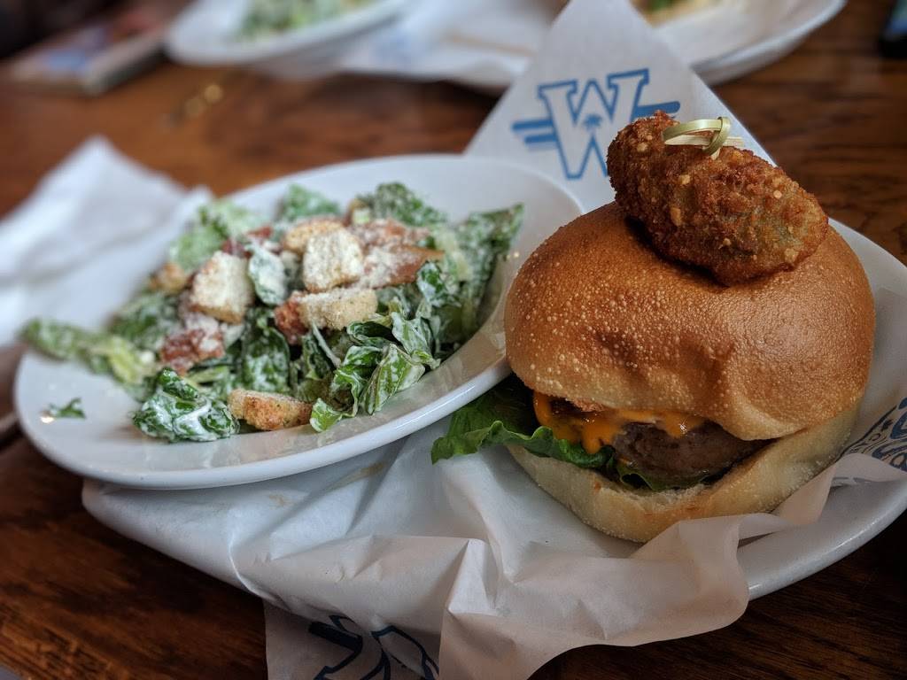 Wild Wing | restaurant | 3712 Innes Rd #8, Orléans, ON K1W 0C8, Canada | 6134249164 OR +1 613-424-9164