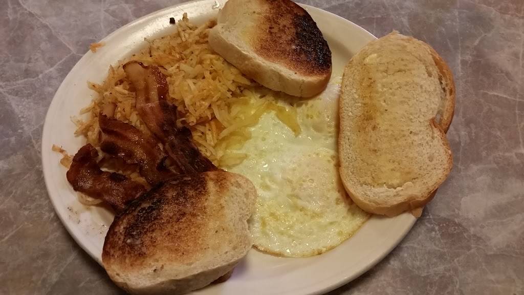 Churchville Family Restaurant | restaurant | 7100 W Buffalo Rd, Churchville, NY 14428, USA | 5852939933 OR +1 585-293-9933