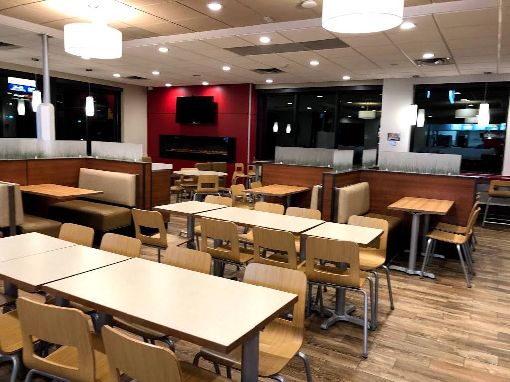 Wendys | restaurant | 4500 King St E, Kitchener, ON N2P 2G4, Canada | 5196500163 OR +1 519-650-0163