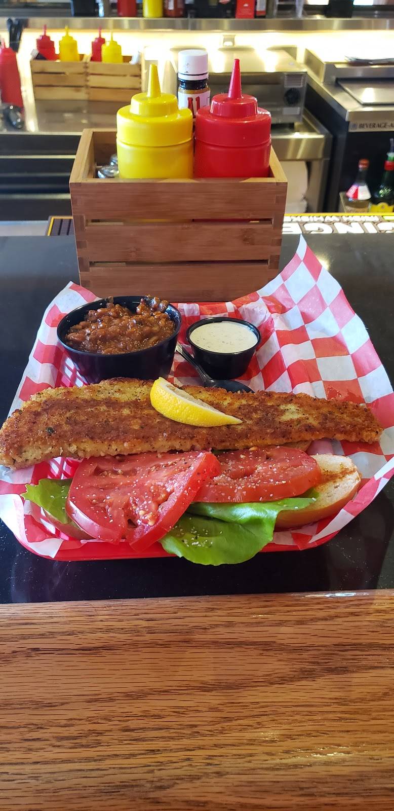 Red Rooster Bar & Restaurant | restaurant | 1832 Wayzata Blvd, Long Lake, MN 55356, USA | 9524734089 OR +1 952-473-4089