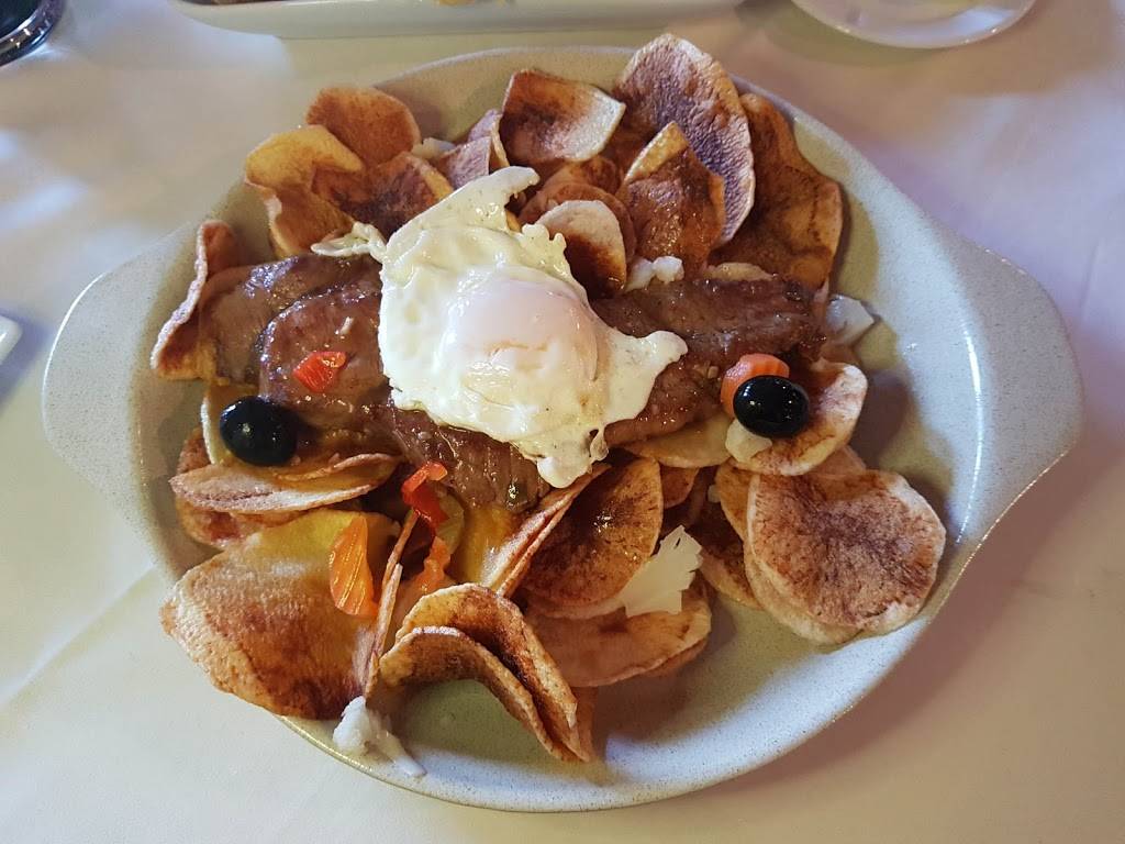 Lisbon By Night | restaurant | 802 Dundas St W, Toronto, ON M6J 1V3, Canada | 4166036522 OR +1 416-603-6522