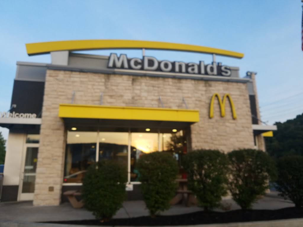 McDonalds | cafe | 121 E Shirley St, Mt Union, PA 17066, USA | 8145429206 OR +1 814-542-9206