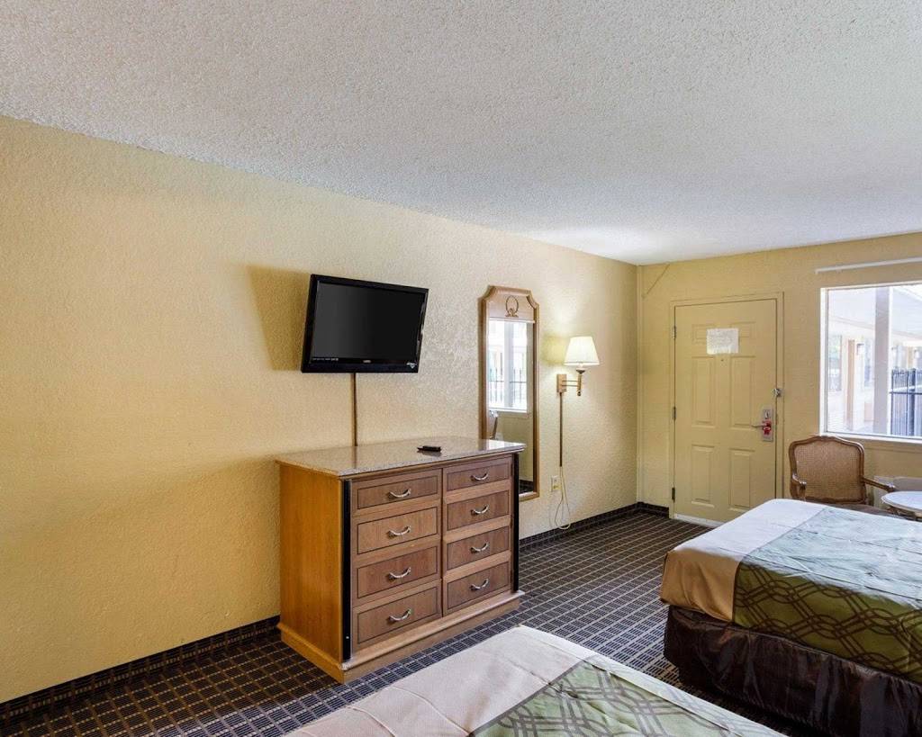 Econo Lodge | restaurant | 2125 Veterans Blvd, Kenner, LA 70062, USA | 5044646464 OR +1 504-464-6464