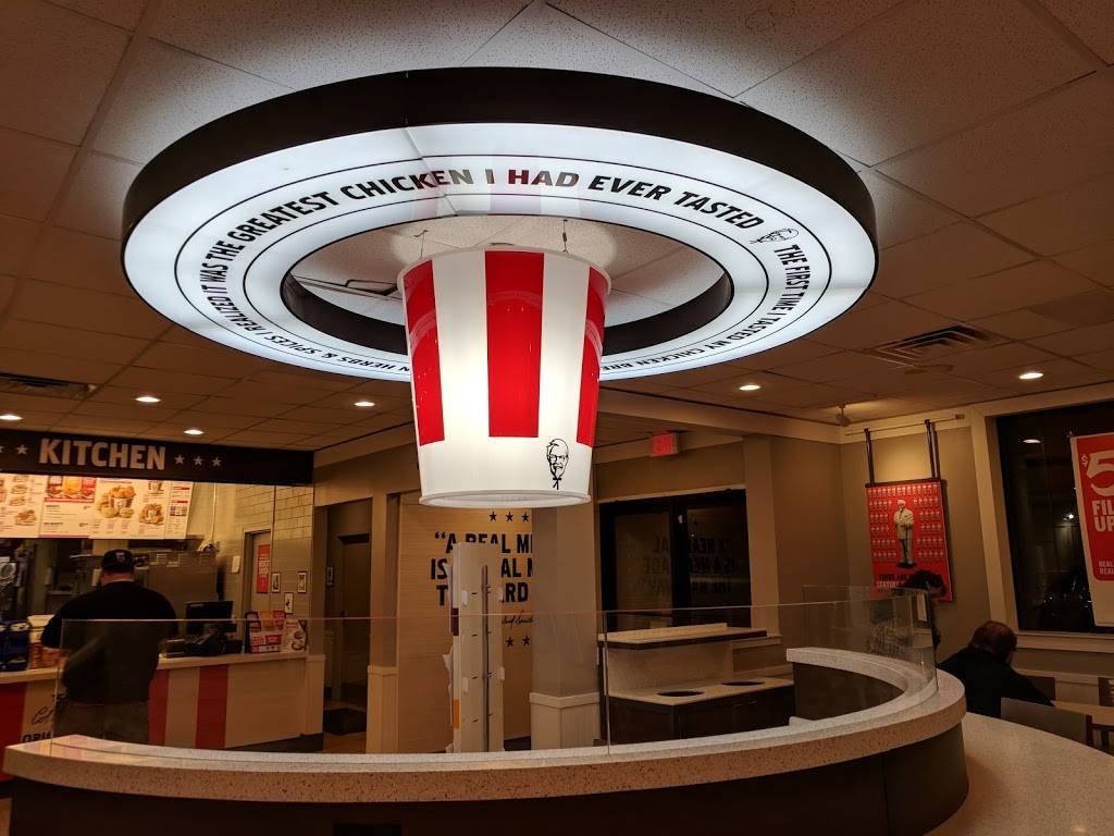 KFC | restaurant | 6131 E 21st St N, Wichita, KS 67208, USA | 3165583830 OR +1 316-558-3830