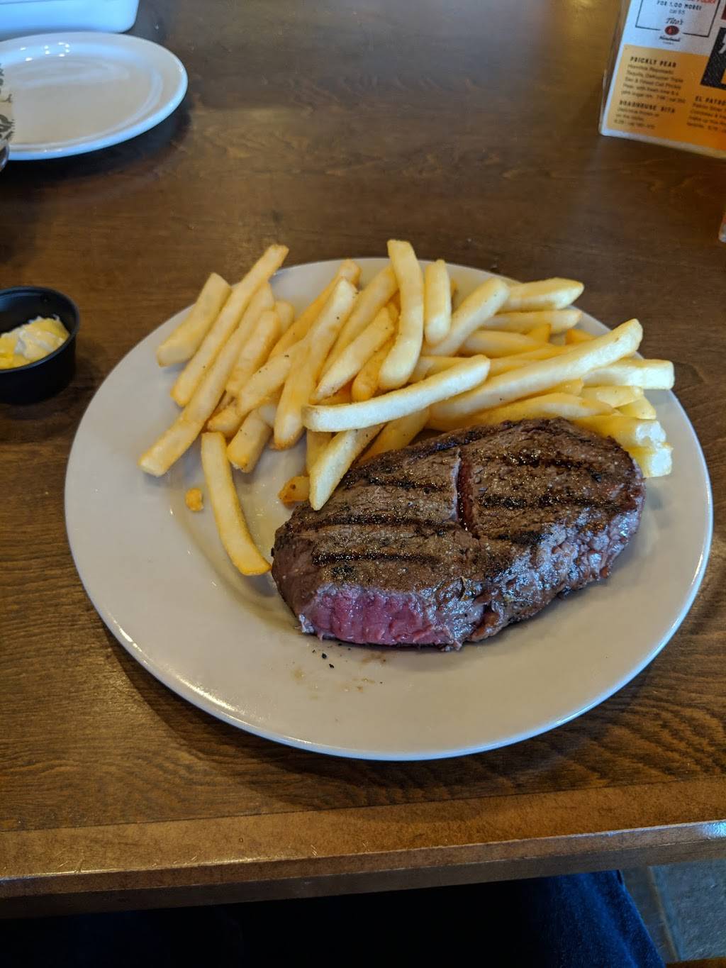 Logans Roadhouse | restaurant | 1750 W Main St, Troy, OH 45373, USA | 9373391590 OR +1 937-339-1590