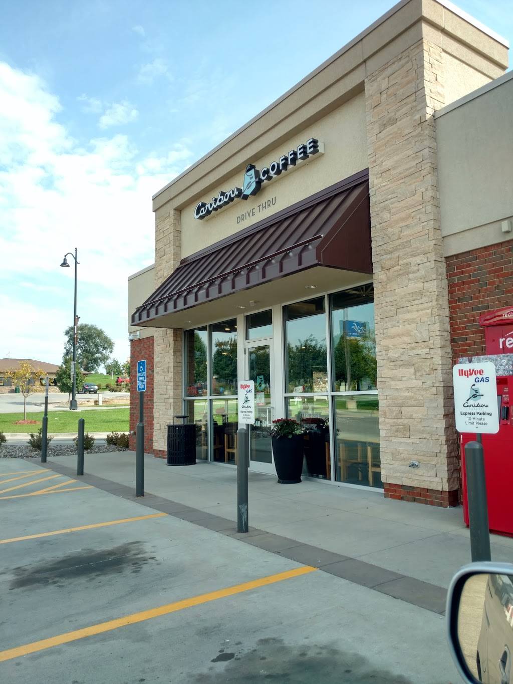 Caribou Coffee | cafe | 4910 Maple Dr, Pleasant Hill, IA 50327, USA | 5152653202 OR +1 515-265-3202