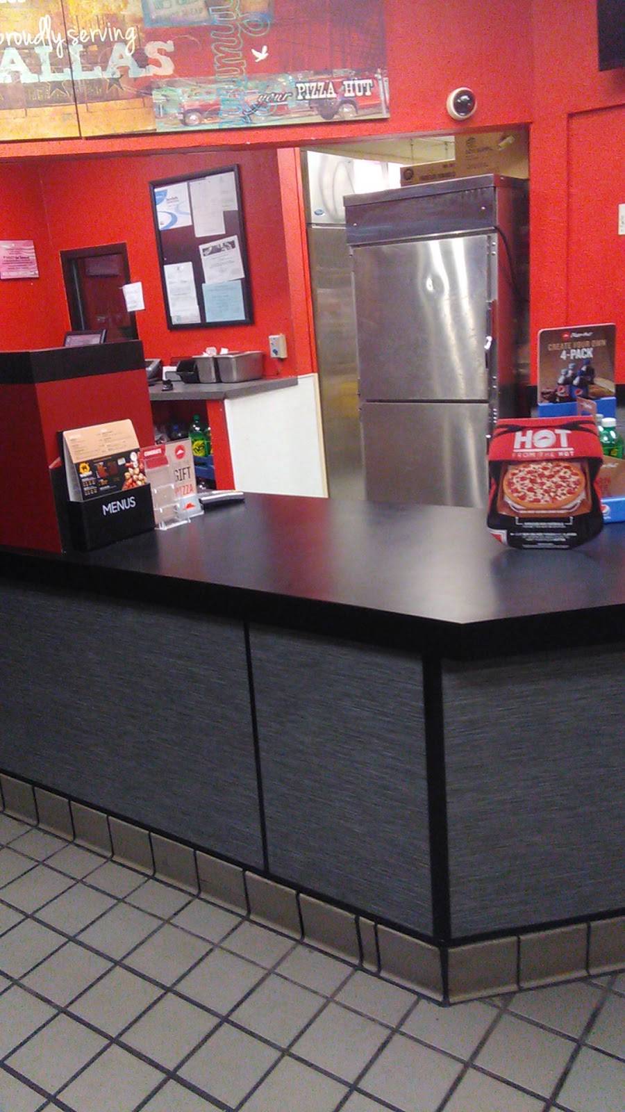 Pizza Hut | restaurant | 2343 Gus Thomasson Rd, Dallas, TX 75228, USA | 2143245900 OR +1 214-324-5900