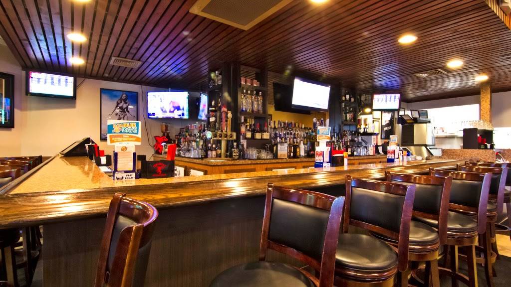 Bora Boras Bar & Grill | restaurant | 11650 13 Mile Rd, Warren, MI 48093, USA | 5863935808 OR +1 586-393-5808