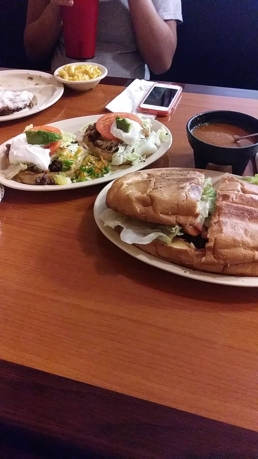 Country Cafe | restaurant | 40 War Hill Park Rd #7377, Dawsonville, GA 30534, USA | 7062161338 OR +1 706-216-1338