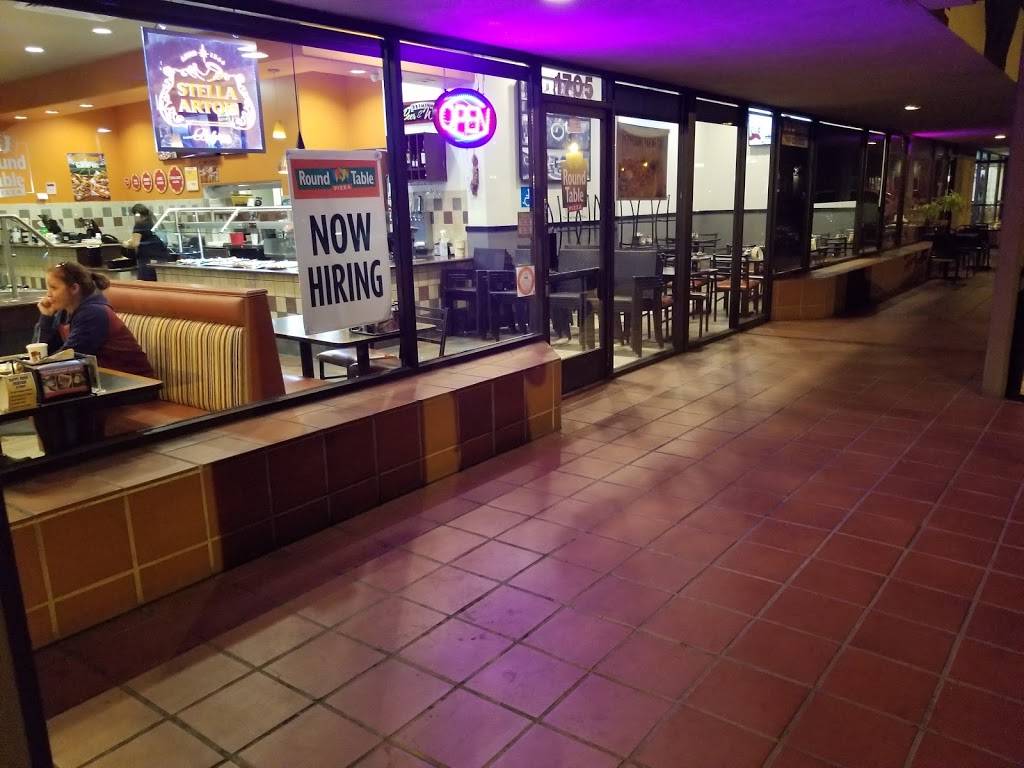 Round Table Pizza | meal delivery | 22722 Lambert St, Lake Forest, CA 92630, USA | 9498598888 OR +1 949-859-8888
