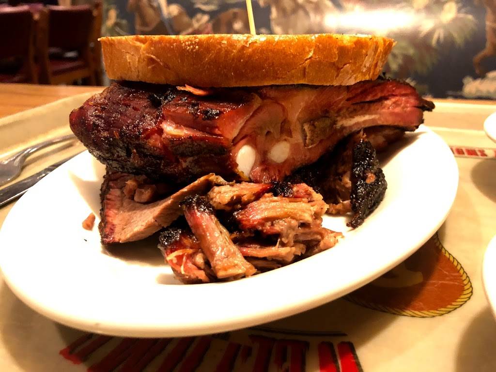 Busters Texas-Style Barbecue | restaurant | 11419 SW Pacific Hwy, Tigard, OR 97223, USA | 5034528384 OR +1 503-452-8384