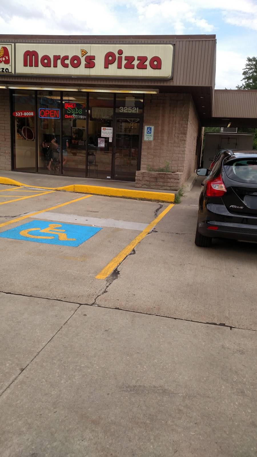 Marcos Pizza | meal delivery | 32521 Center Ridge Rd, North Ridgeville, OH 44039, USA | 4403278008 OR +1 440-327-8008