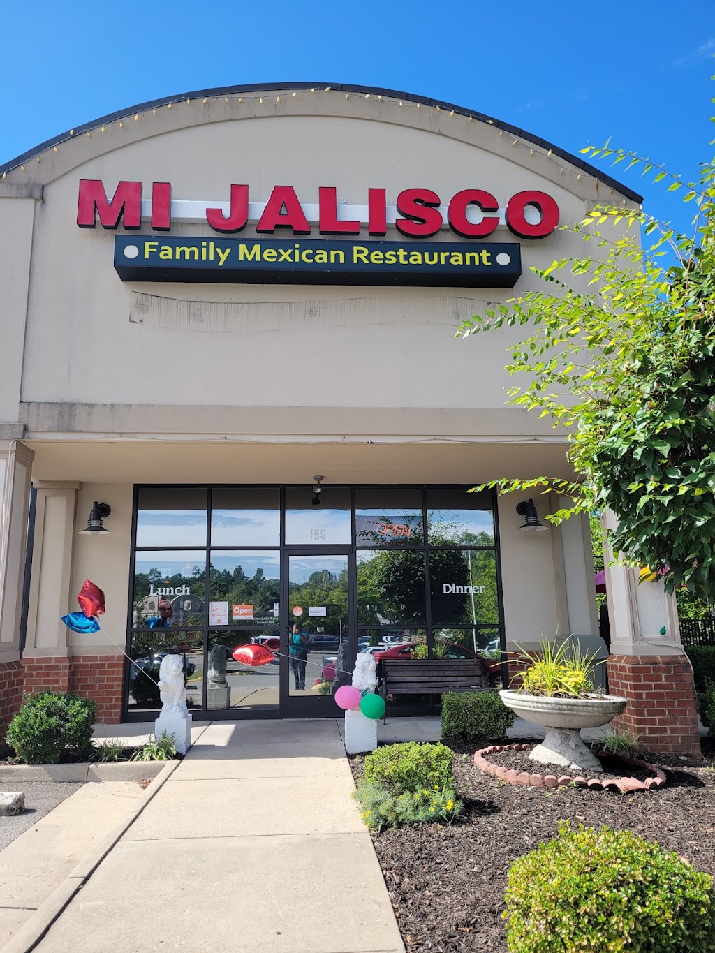 Mi Jalisco Family Mexican Restaurant | restaurant | 13547 Waterford Pl, Midlothian, VA 23112, USA | 8043253920 OR +1 804-325-3920