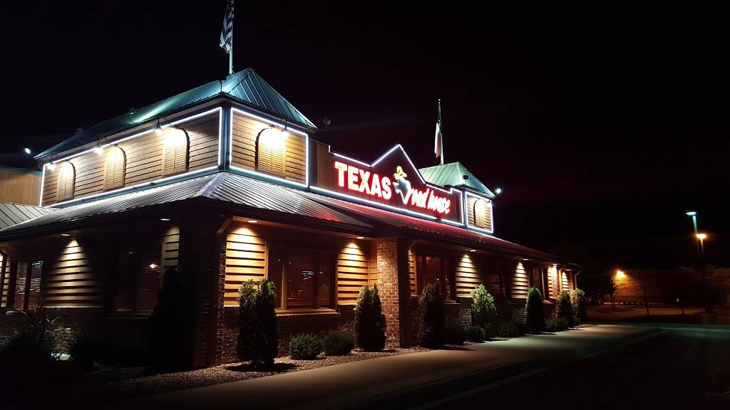 Texas Roadhouse | restaurant | 15425 W, Rock Ridge Rd, New Berlin, WI 53151, USA | 2627847427 OR +1 262-784-7427