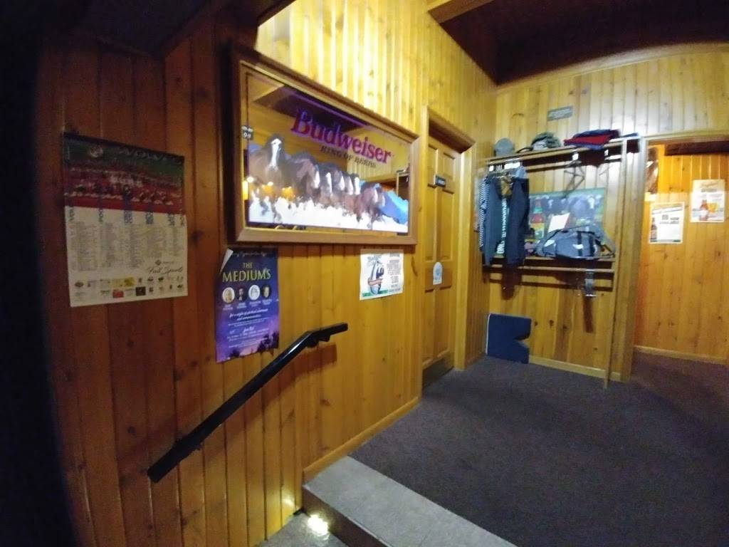 Fin N Feather Showboats | restaurant | 22 W Main St, Winneconne, WI 54986, USA | 9205824305 OR +1 920-582-4305