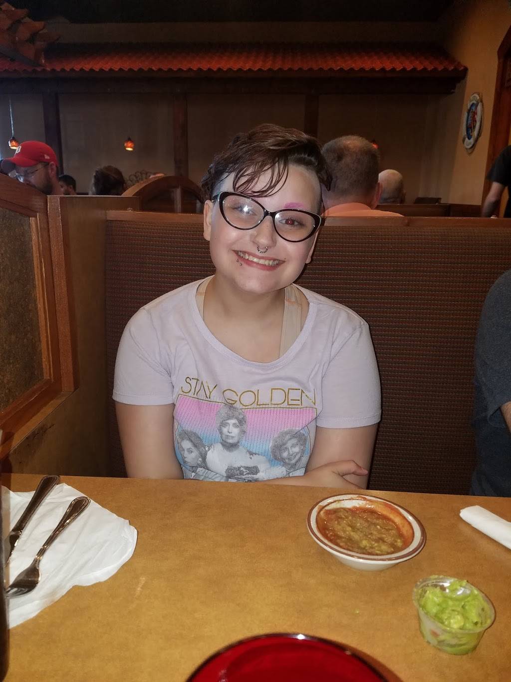 Mexican Fiesta Express | restaurant | 10051 E Highland Rd, Howell, MI 48843, USA | 8106329365 OR +1 810-632-9365