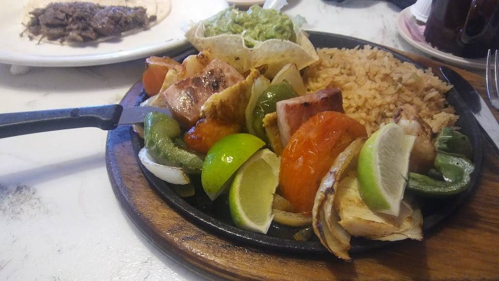 Manuels Mexican Restaurant | restaurant | 13012 Farm to Market Rd 529, Houston, TX 77041, USA | 8324672002 OR +1 832-467-2002