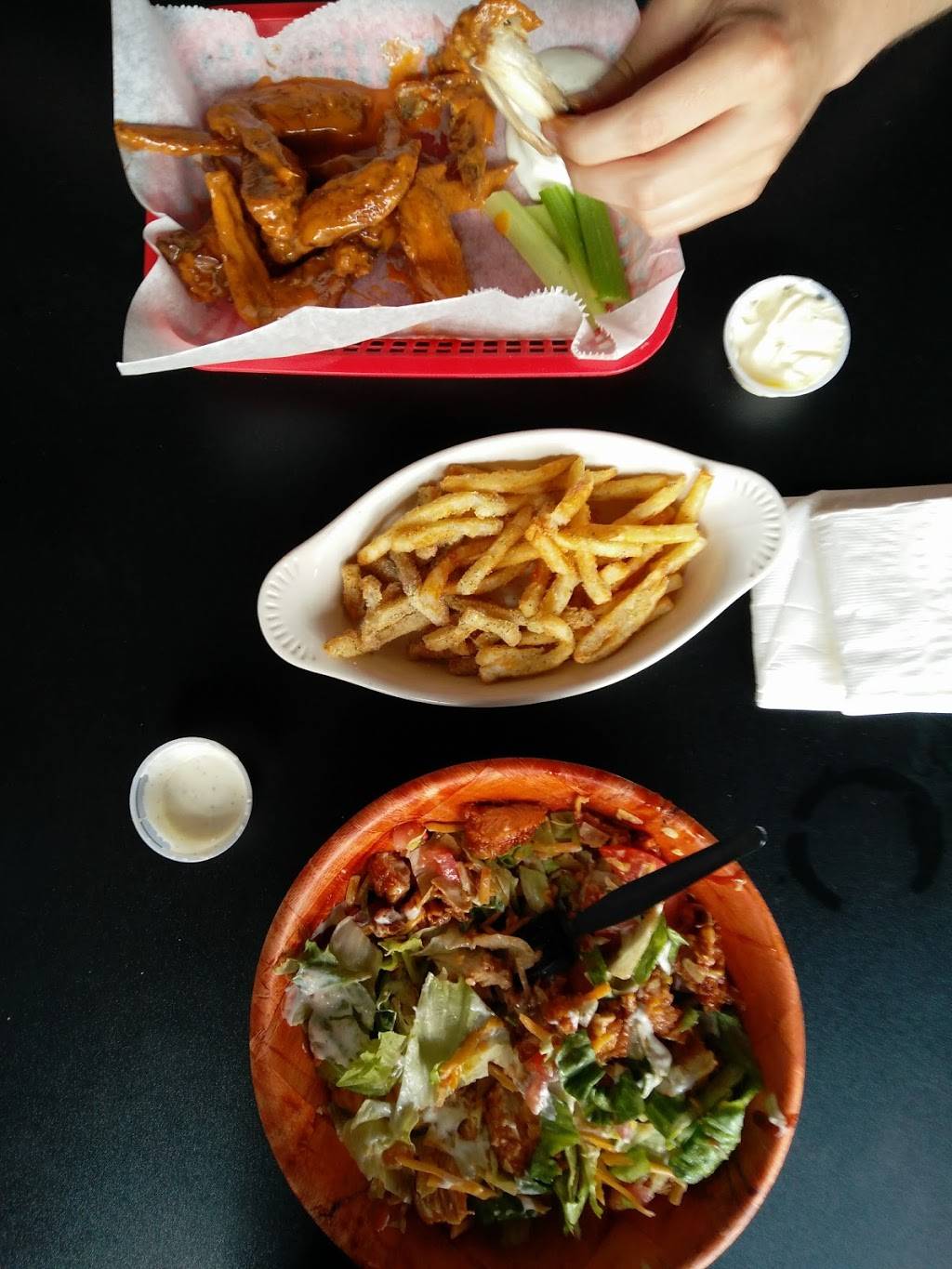 Newbys | restaurant | 539 S Highland St, Memphis, TN 38111, USA | 9017300520 OR +1 901-730-0520