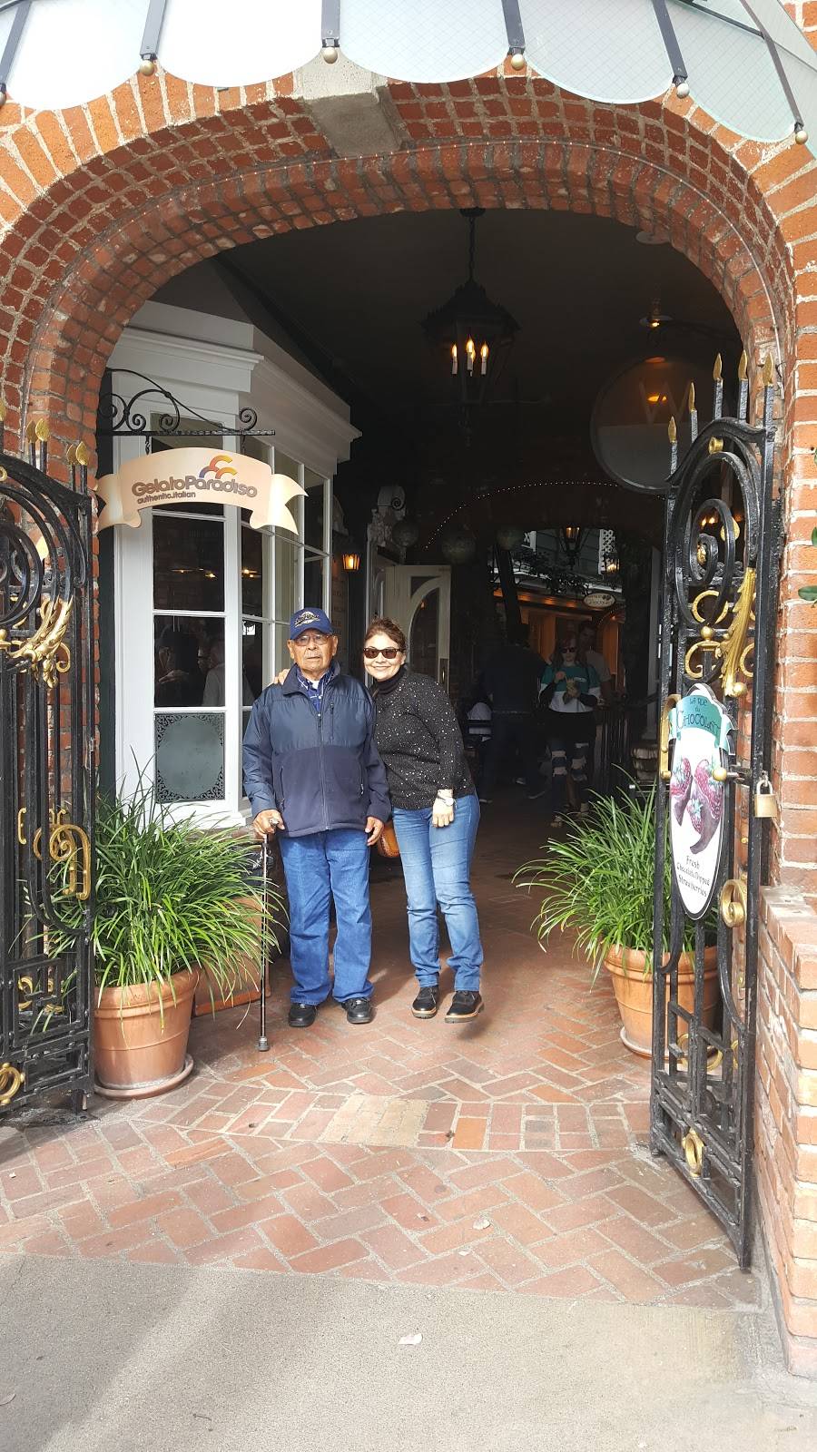 Pizza Bar | restaurant | 397 S Coast Hwy, Laguna Beach, CA 92651, USA | 9494972277 OR +1 949-497-2277