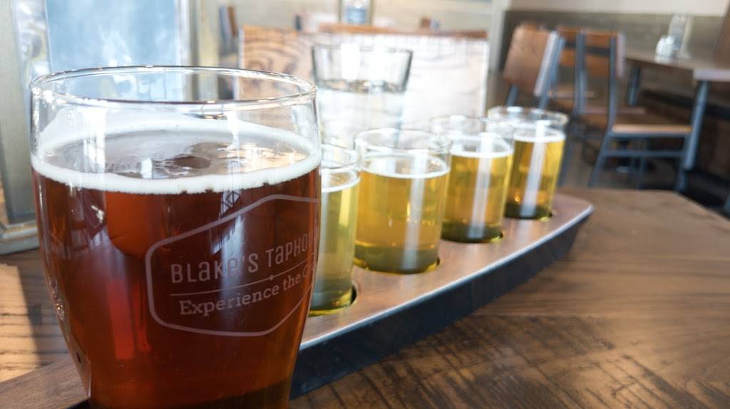 Blakes Taphouse | restaurant | 16860 Sheridan Pkwy Suite 100, Broomfield, CO 80023, USA | 7205832920 OR +1 720-583-2920
