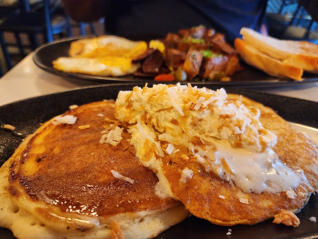 Havana Nights Restaurant and Lounge | restaurant | 258 Park Ave, Worcester, MA 01609, USA | 5083048089 OR +1 508-304-8089