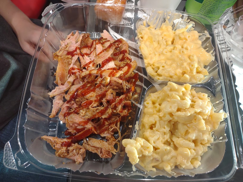 Twisted Vines Wine Beer and BBQ | restaurant | 5770 US-192 Suite 113, Kissimmee, FL 34746, USA | 4075075453 OR +1 407-507-5453