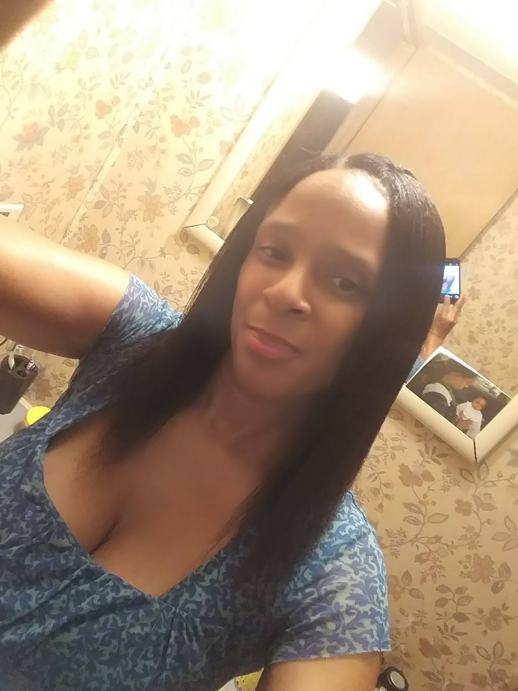 Max & Me Jamaican Restaurant & Bakery | bakery | 23 W Michael Gladden Blvd, Apopka, FL 32703, USA | 4077038535 OR +1 407-703-8535