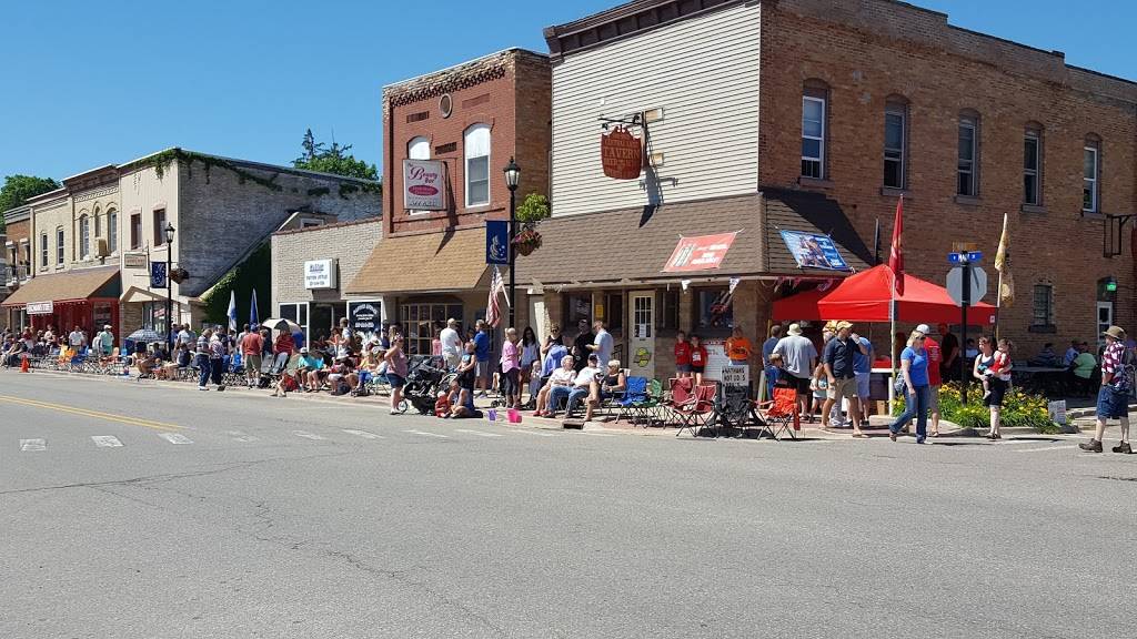 Central Lake Tavern | restaurant | 2443 Main St, Central Lake, MI 49622, USA | 2315449800 OR +1 231-544-9800