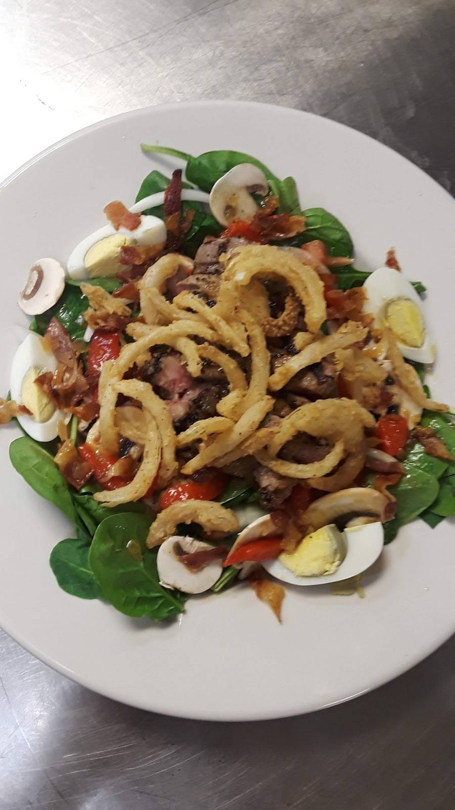 Shakers Backyard Bar & Grill | restaurant | 8942 Youngstown - Pittsburgh Rd, Poland, OH 44514, USA | 3307572476 OR +1 330-757-2476