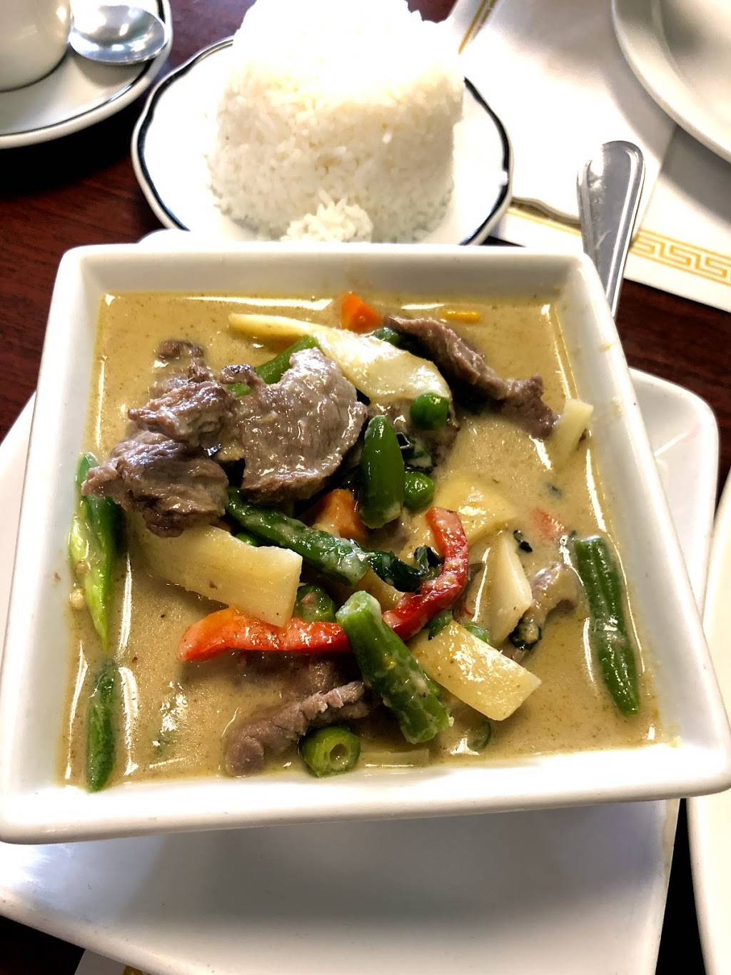 Thai Place | restaurant | 4019 S Maryland Pkwy, Las Vegas, NV 89119, USA | 7023695775 OR +1 702-369-5775