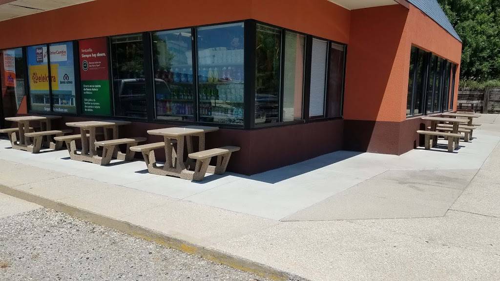 El Michoacano Tienda y Taqueria | restaurant | 924 4th Ave S, Denison, IA 51442, USA | 7122635546 OR +1 712-263-5546