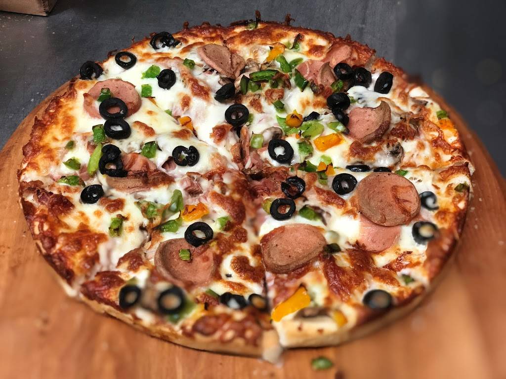 Pizza Shab | restaurant | 10133 Yonge St, Richmond Hill, ON L4C 1T5, Canada | 9052376443 OR +1 905-237-6443