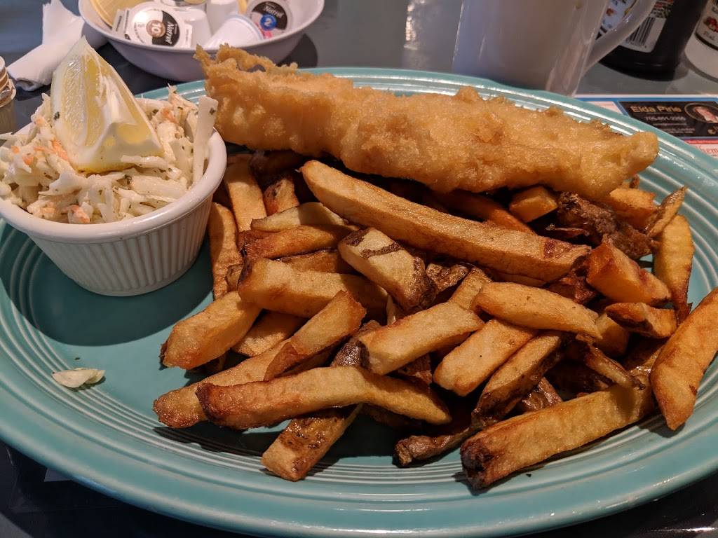 Jacks Family Restaurant ~ Lakefield | restaurant | 1 Strickland St, Lakefield, ON K0L 2H0, Canada | 7056523474 OR +1 705-652-3474