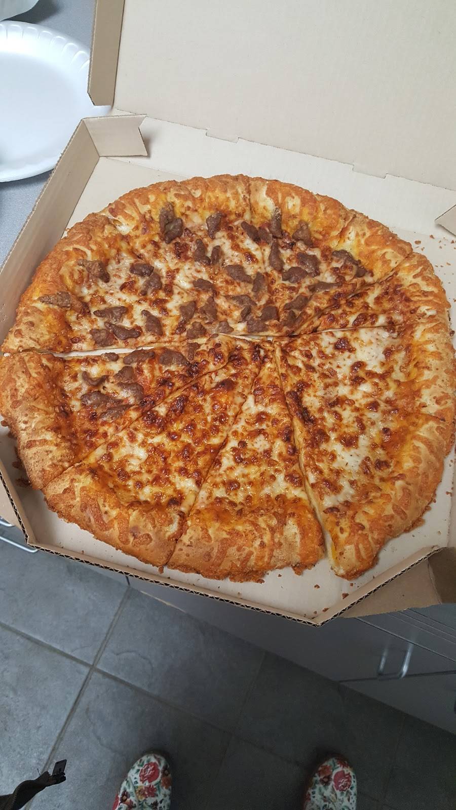 Pizza Hut | restaurant | 850 Chancellor Park Dr, Charlotte, NC 28213, USA | 7045979300 OR +1 704-597-9300