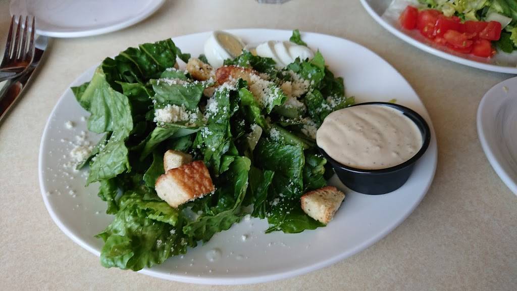 Sals Italian Bistro | restaurant | 125 S Main St, Edinburg, VA 22824, USA | 5409849300 OR +1 540-984-9300