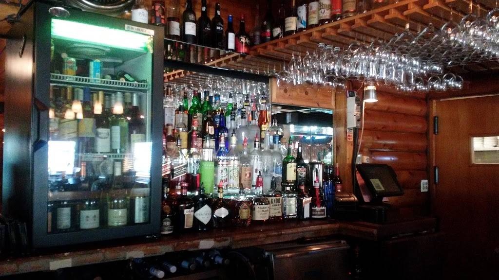 Phils Tara Hideaway | restaurant | 15021 60th St N, Oak Park Heights, MN 55082, USA | 6514399850 OR +1 651-439-9850