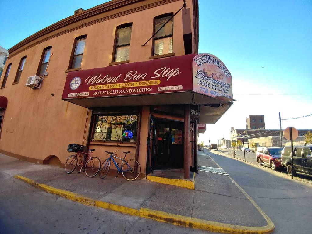 Walnut Bus Stop | restaurant | 881 E 134th St, Bronx, NY 10454, USA | 7184027048 OR +1 718-402-7048