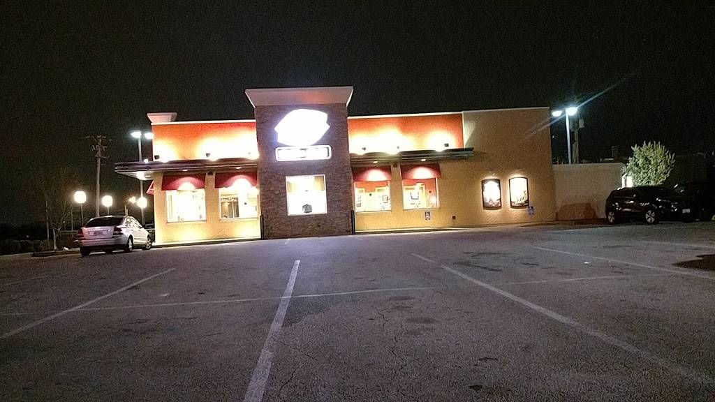 Dairy Queen Grill & Chill | restaurant | 301 Little Hills Industrial Blvd, St Charles, MO 63301, USA | 6369477900 OR +1 636-947-7900