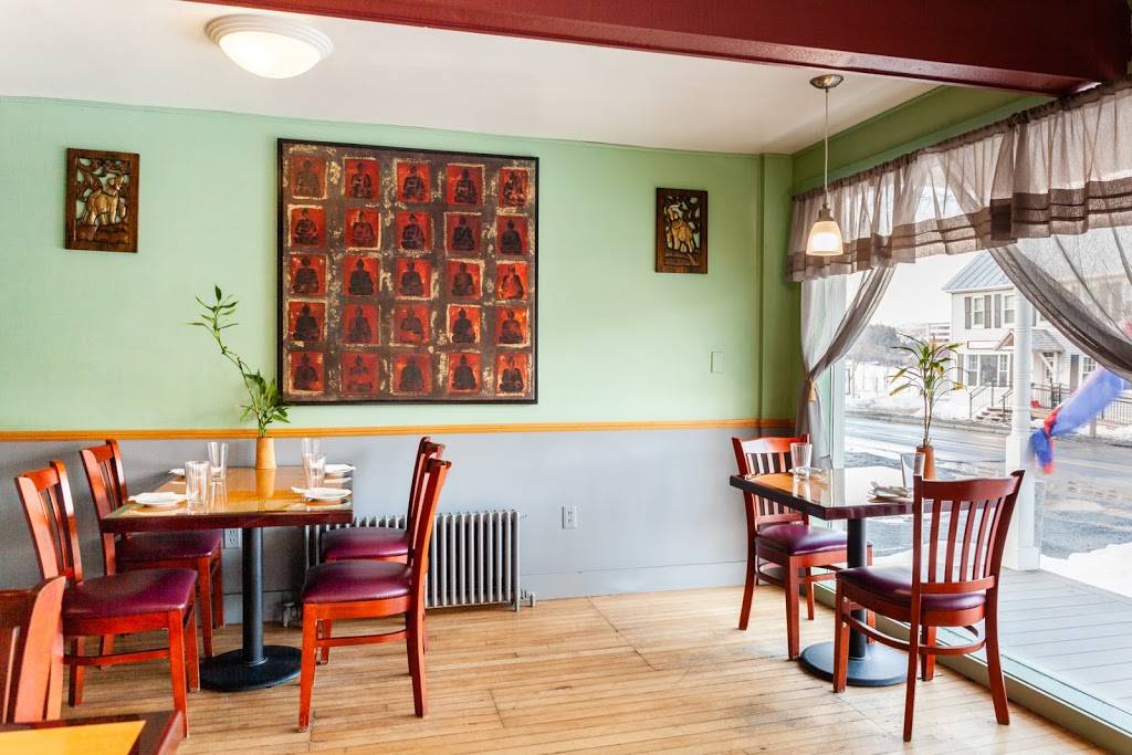 Angkor Wat Restaurant | restaurant | 61 Pleasant St, Woodstock, VT 05091, USA | 8024579029 OR +1 802-457-9029