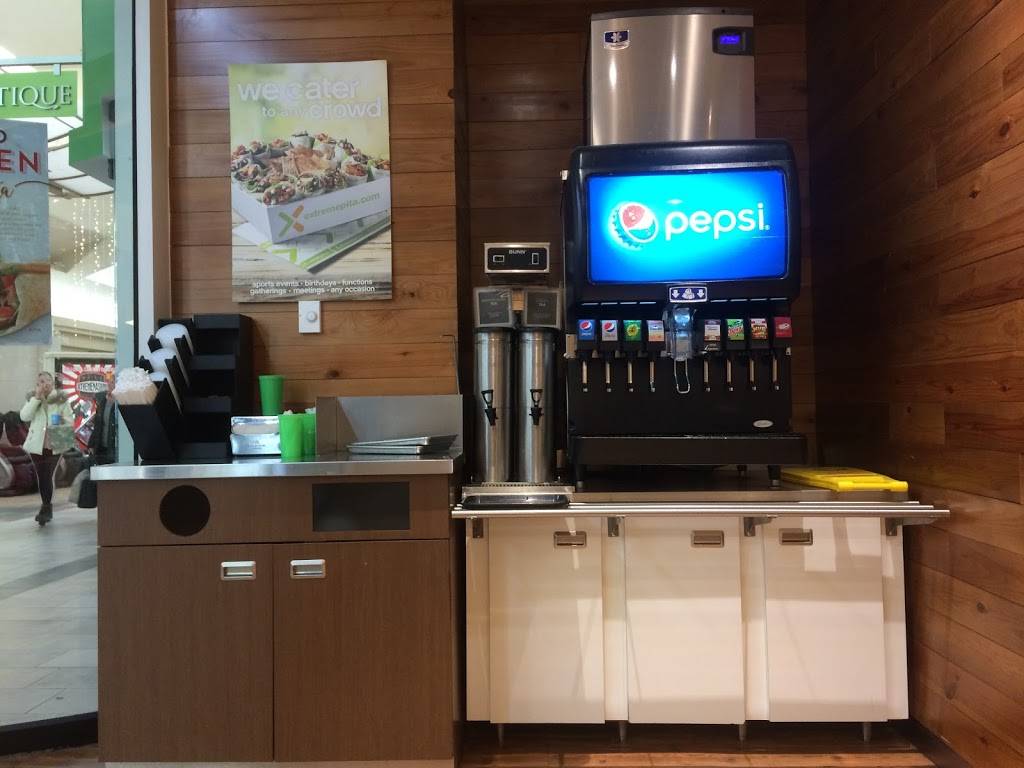 Extreme Pita | restaurant | 7900 Shelbyville Rd, Louisville, KY 40222, USA | 5024253830 OR +1 502-425-3830