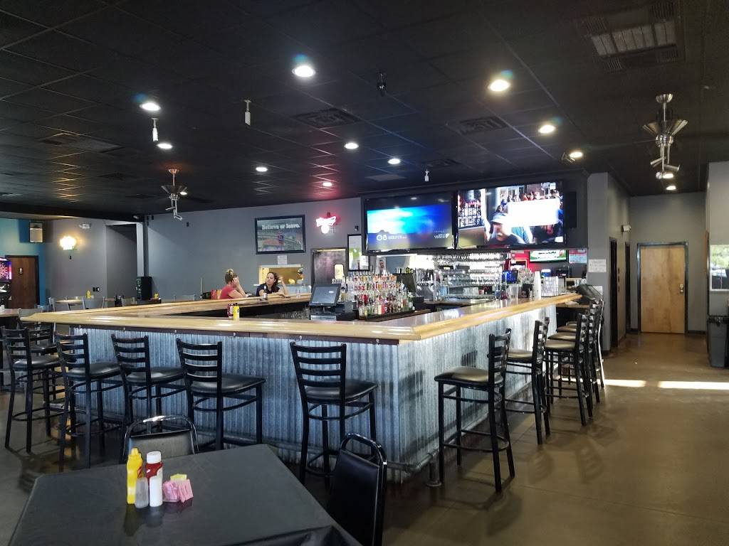 Sliderz Bar & Grill | restaurant | 5995 East, US-36, Decatur, IL 62521, USA | 2178649227 OR +1 217-864-9227