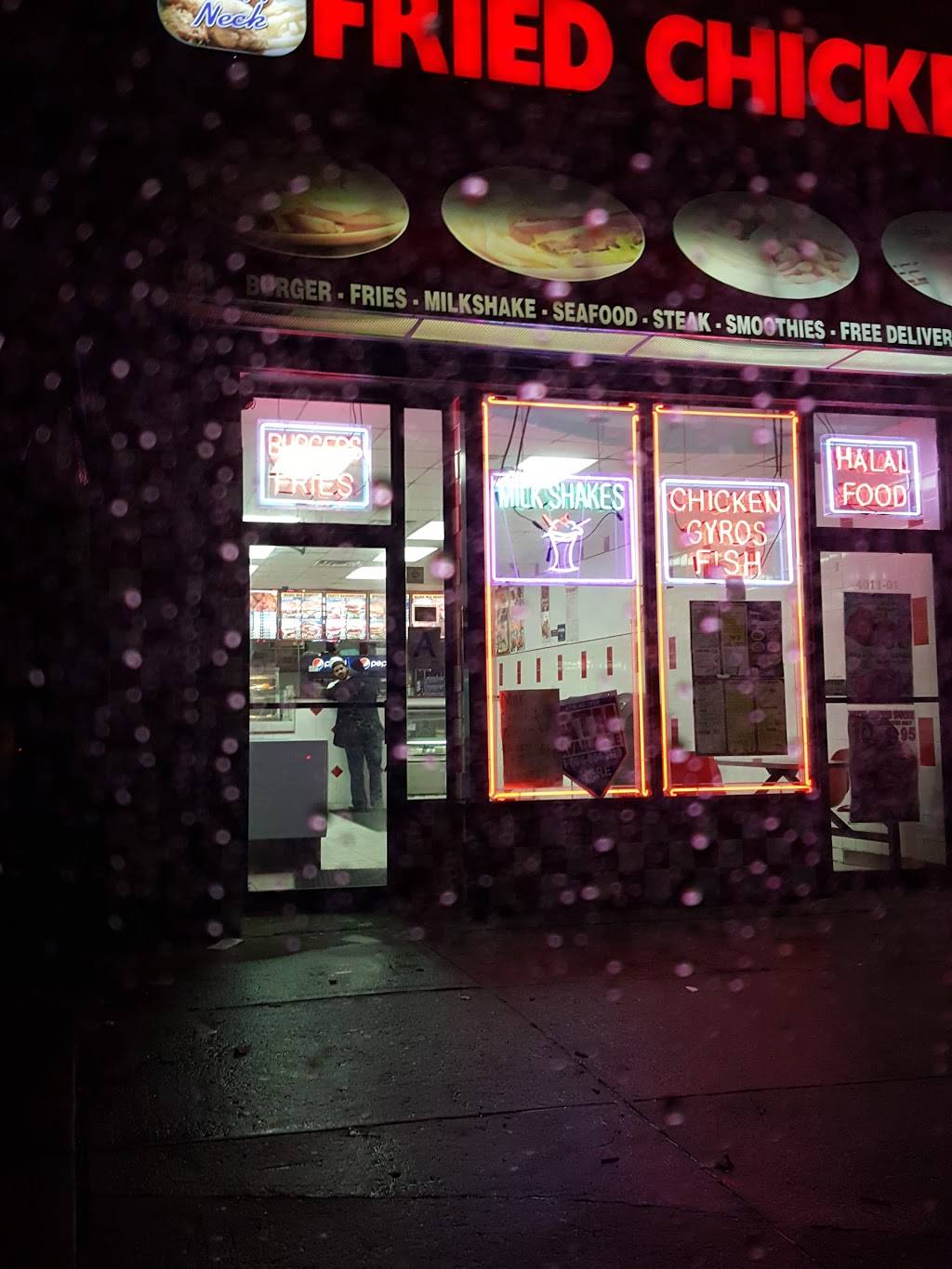 Throgs Neck Fried Chicken | restaurant | 4011 E Tremont Ave, Bronx, NY 10465, USA | 9297779190 OR +1 929-777-9190