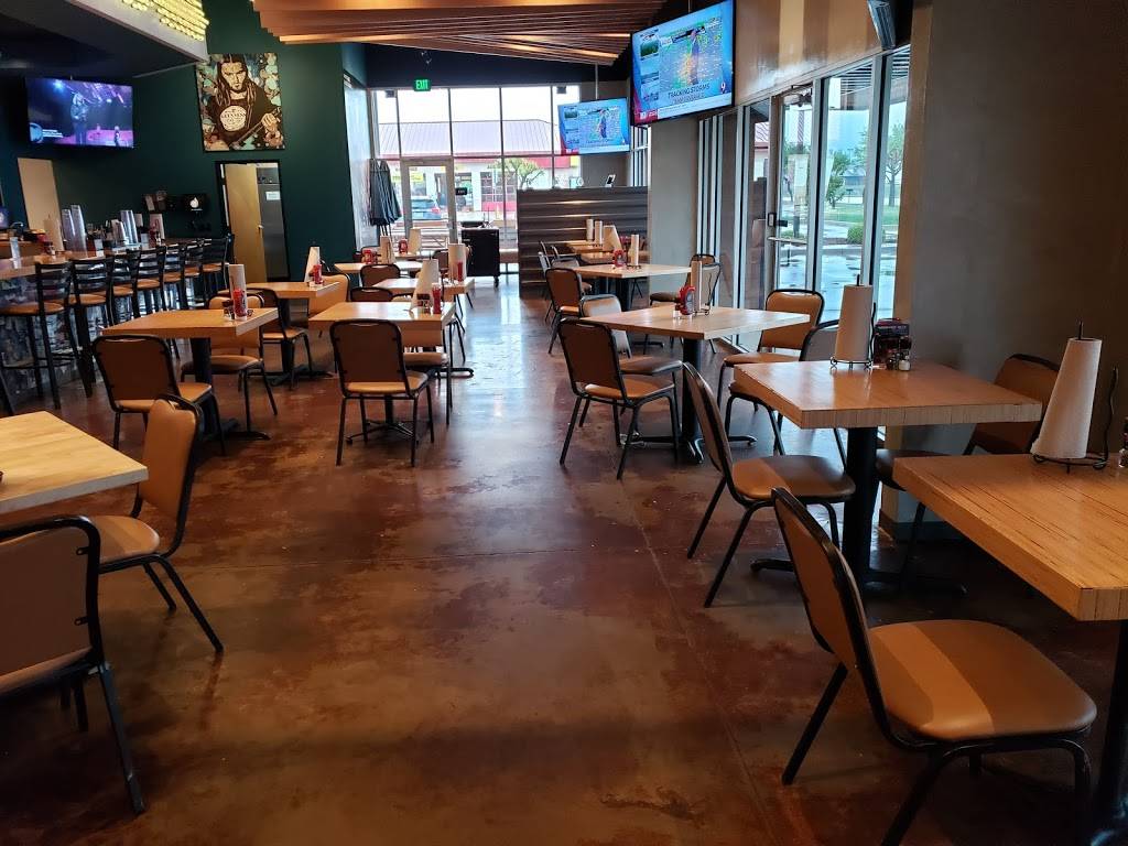 S&B’s Burger Joint | restaurant | 6801 SW 3rd St, Oklahoma City, OK 73127, USA | 4057927428 OR +1 405-792-7428