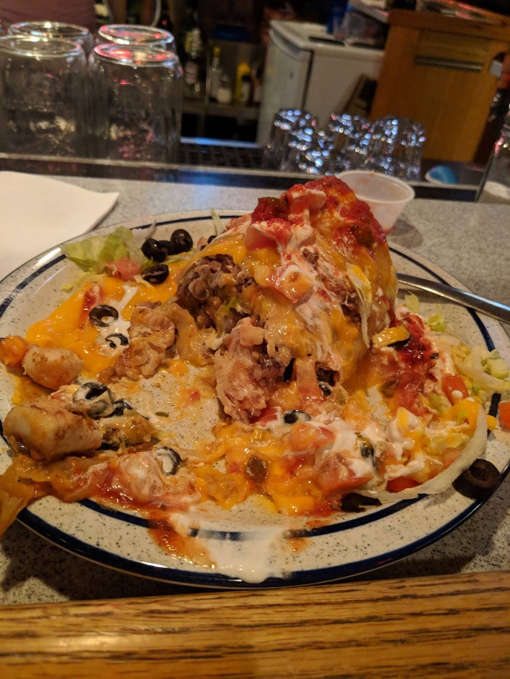 Schooner Pub & Grill | restaurant | 2203 11th Ave, Menominee, MI 49858, USA | 9068634003 OR +1 906-863-4003